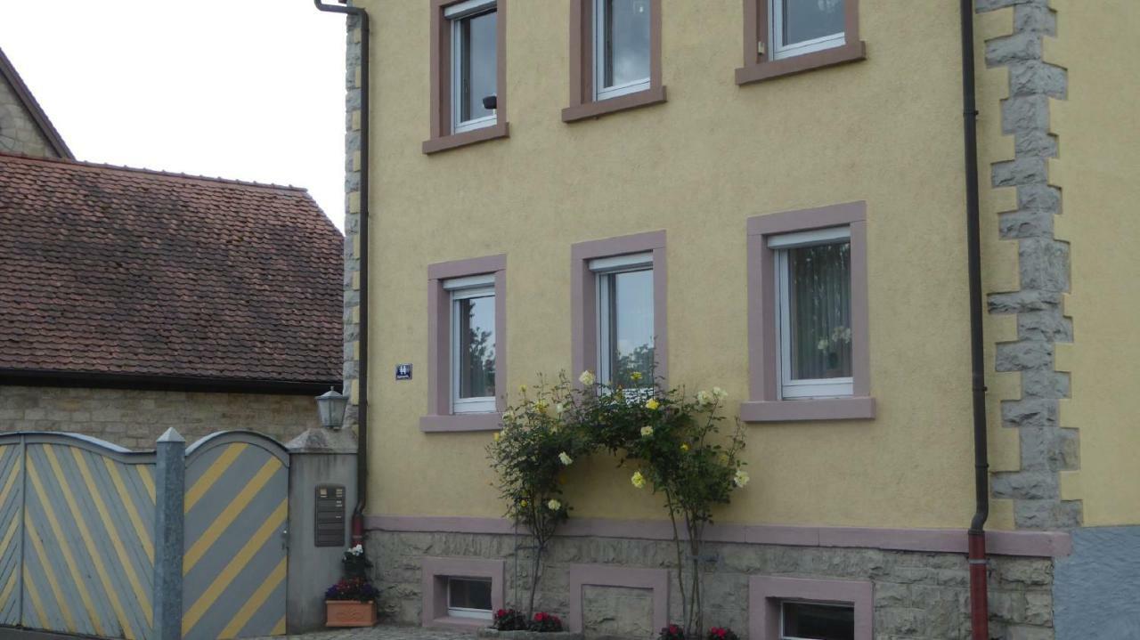 Ferienwohnung Angelika Gries Margetshoechheim Exterior photo